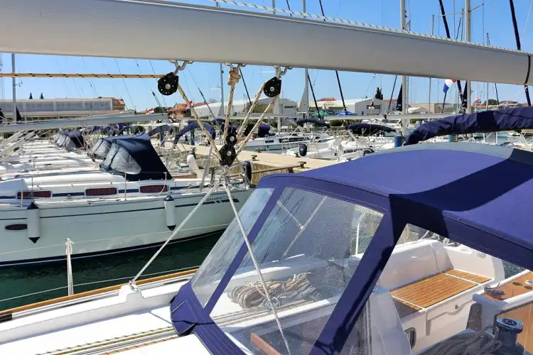Dufour 382 GL - Louise