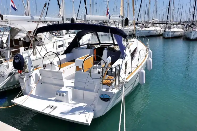 Dufour 382 GL - Louise